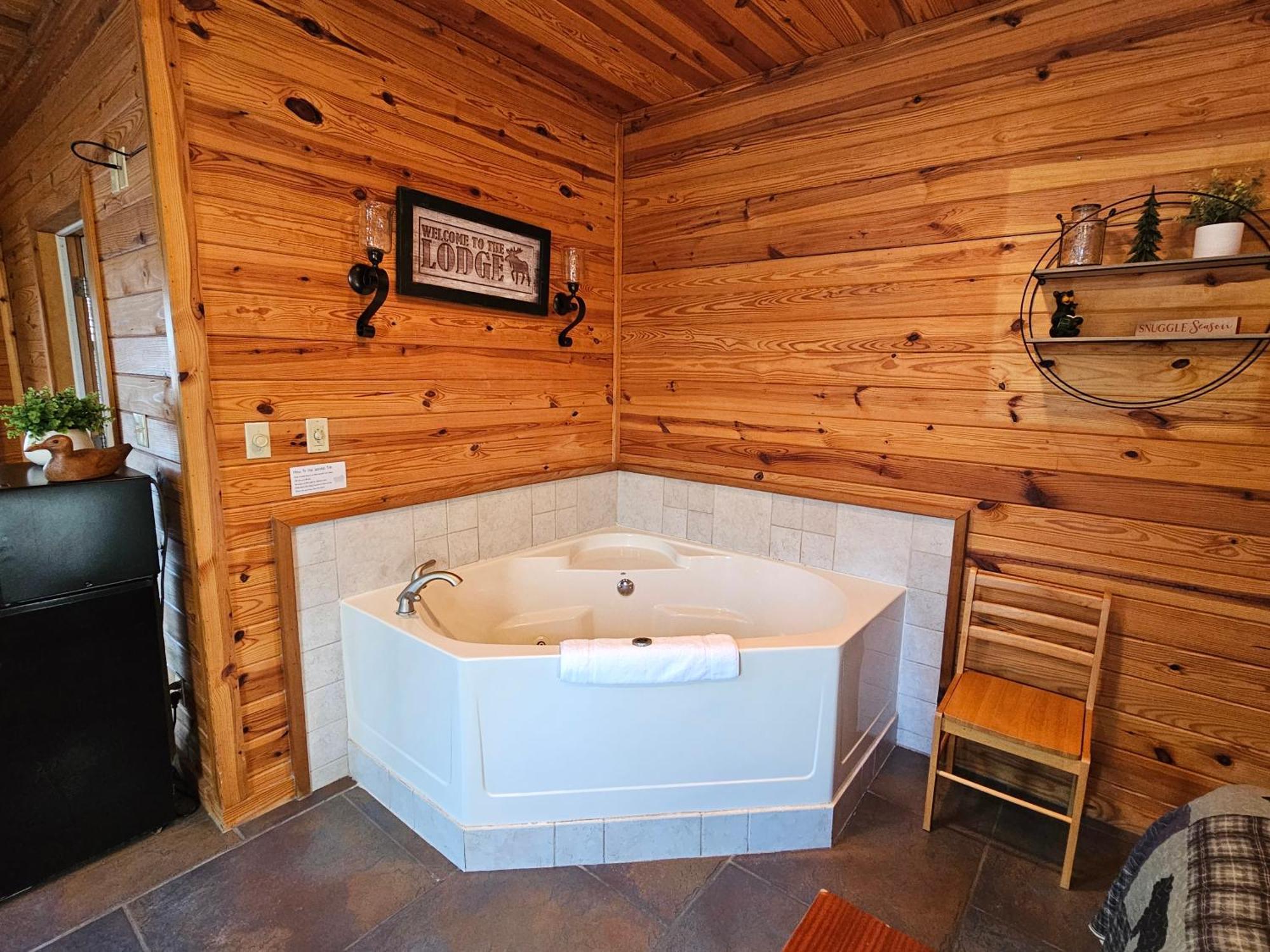 5 Min To Beaver Lake-King Bed-Fire Pit-Jetted Tub #2 Eureka Springs Exteriér fotografie